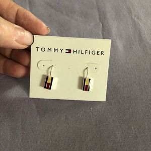 Tommy earrings new